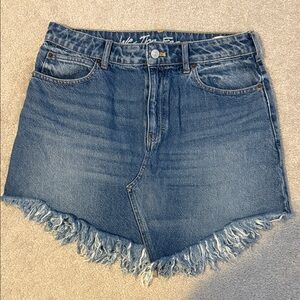 We the Free size 29 blue denim skirt